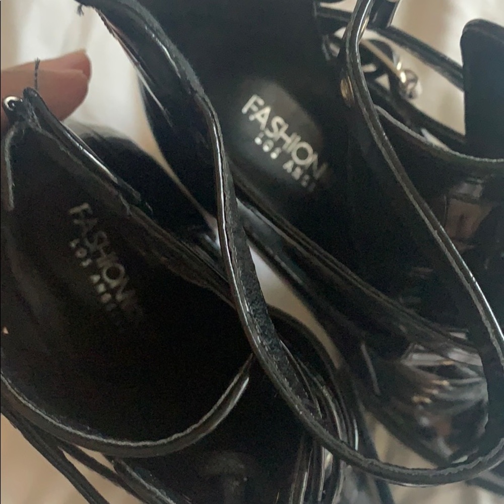 Boots. - Picture 4 of 4